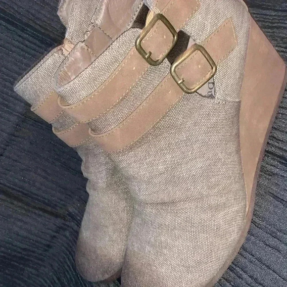 PIERRE DUMAS WEDGE ANKLE BOOTS SZ 7.5 - Picture 4 of 10